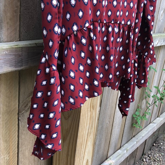 Gibson Bell Sleeve Ruffle Hem Blouse - Picture 5 of 9